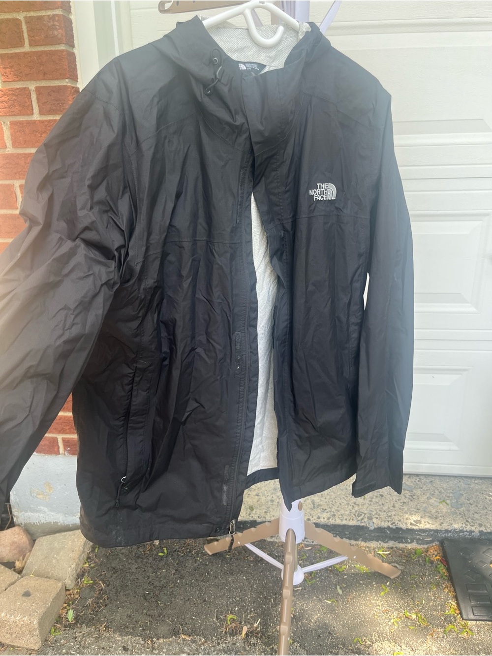 The North Face Men's Black Hooded Rain Shell